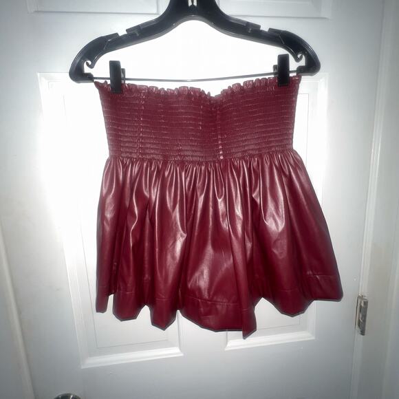 Queen of Sparkles Maroon Leather Swing Shorts Size Large - Picture 4 of 5